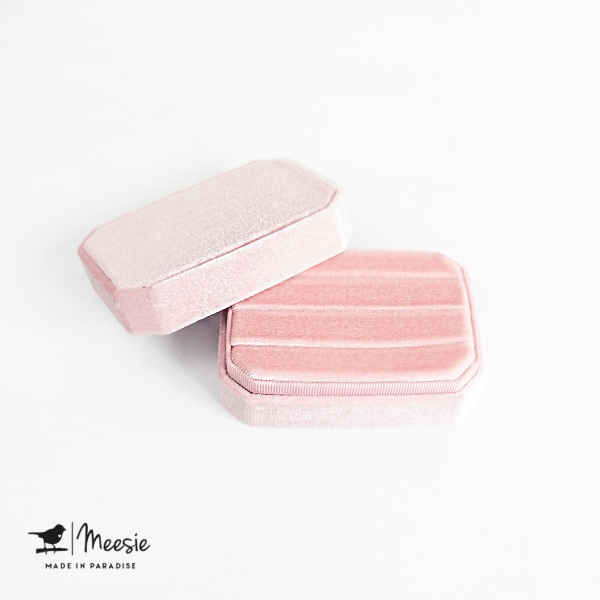 Ring Velvet Travel box Ring Velvet Travel box